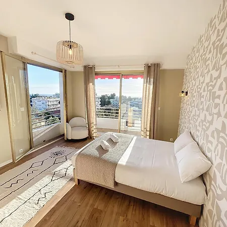 Nestor&jeeves - Oiseau Bleu - 4 Bedrooms-terrace Apartament *